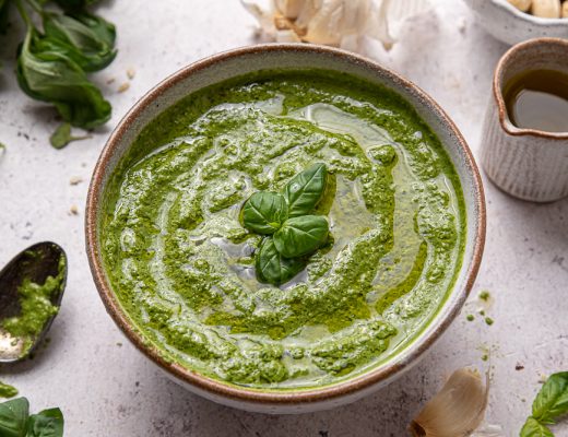 ricetta pesto genovese senza formaggio fatto in casa