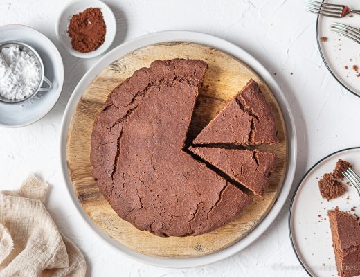 Torta al cioccolato morbida senza uova senza glutine