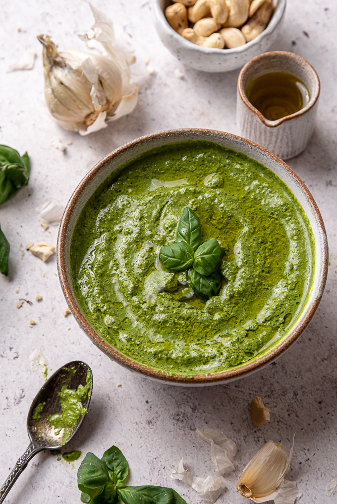This image has an empty alt attribute; its file name is pesto-genovese-senza.jpg